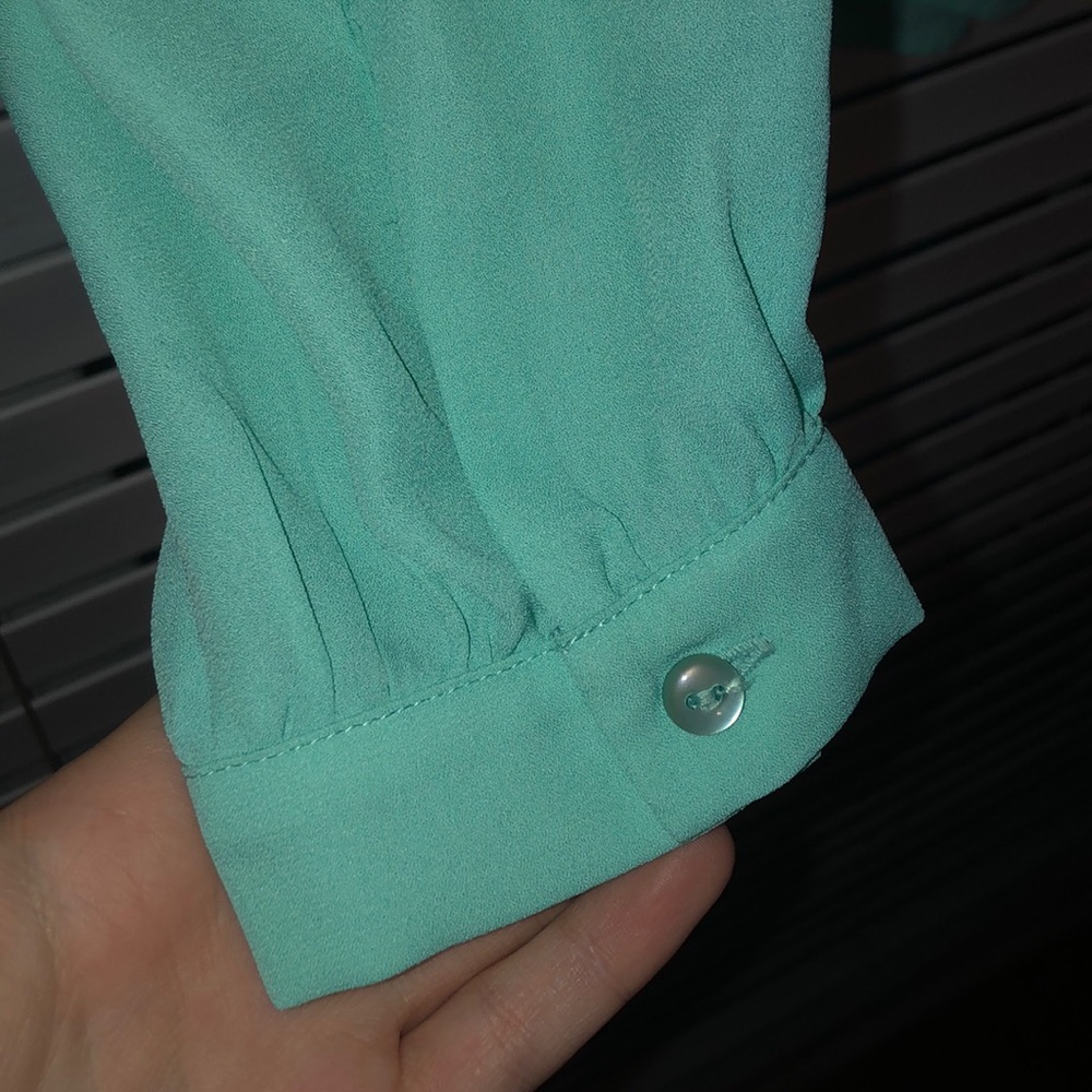 Turquoise Button-Up Blouse - Picture 3 of 3